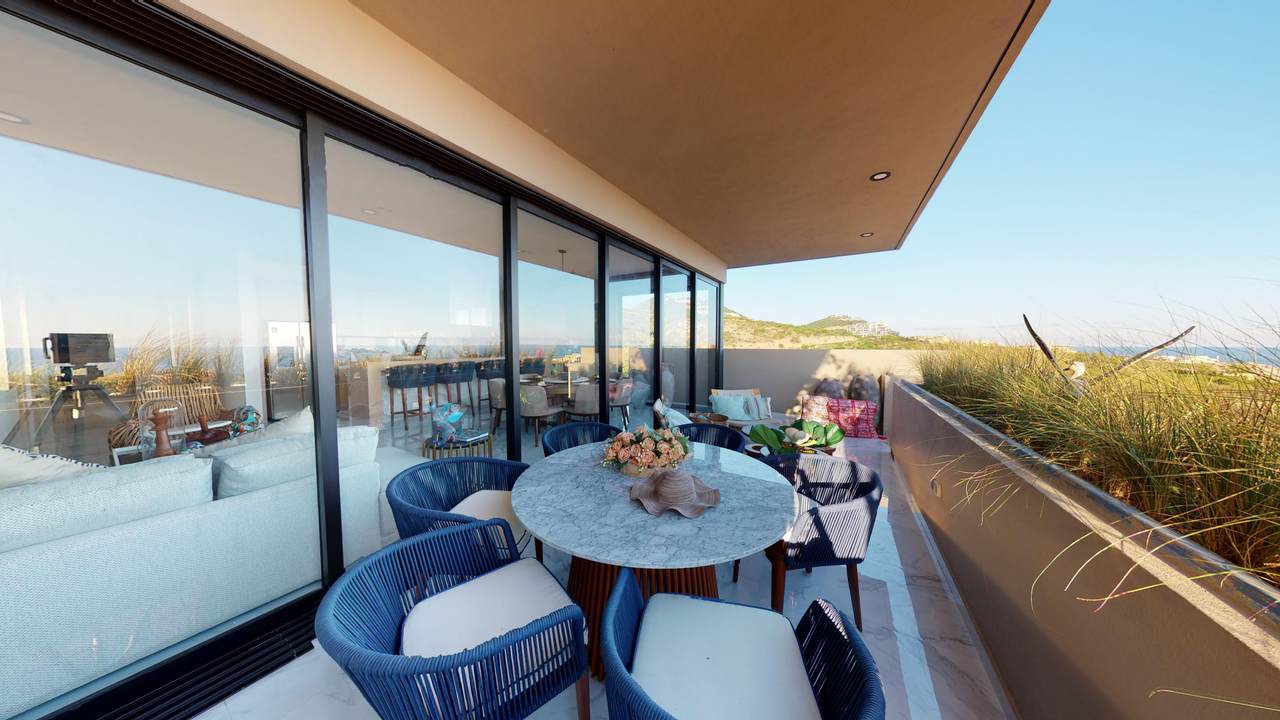 Pacific Bay Luxury Residential - Photo 1