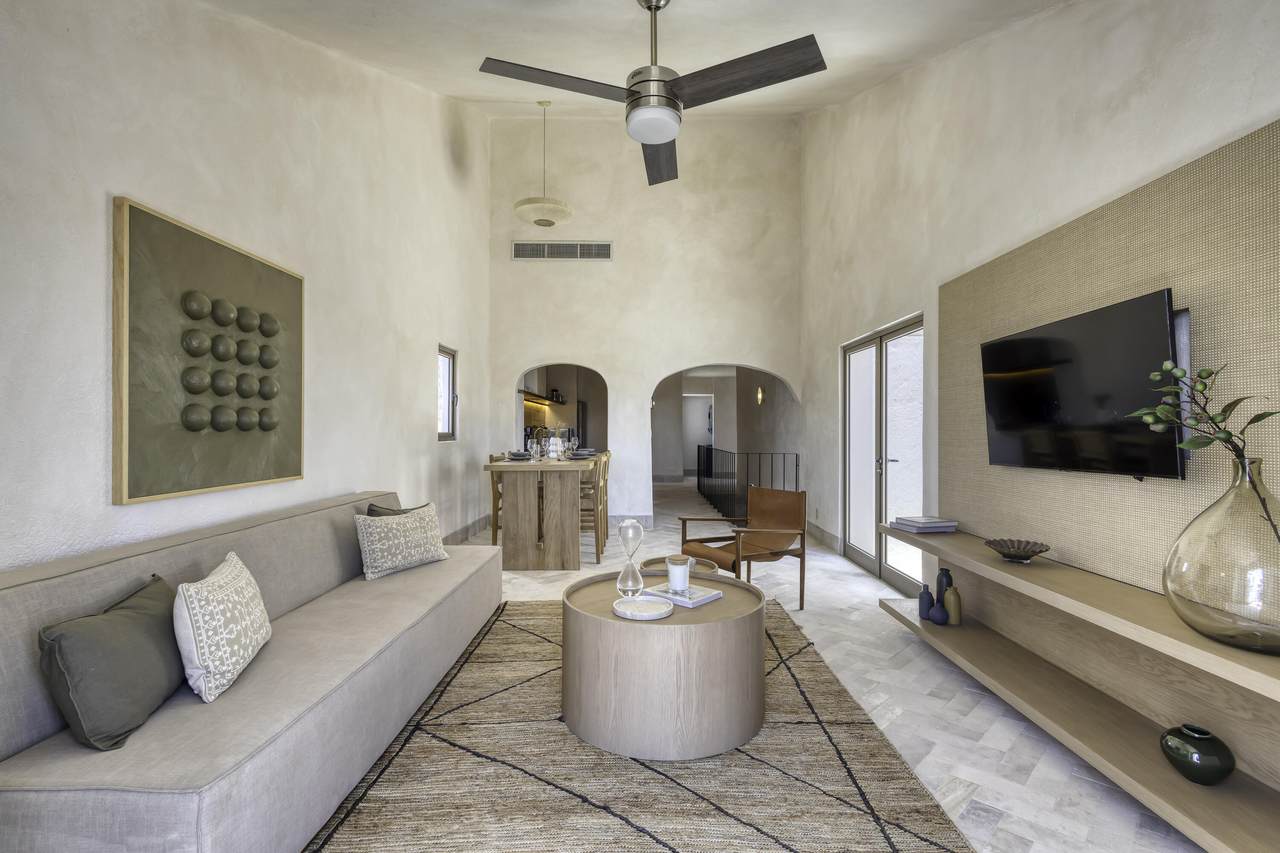 3400 P. Finisterra - Photo 1