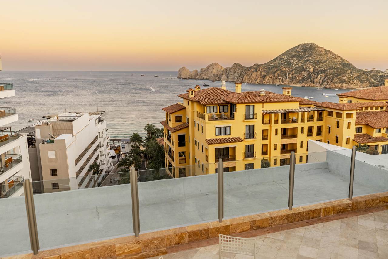 One P. De La Marina - Photo 1