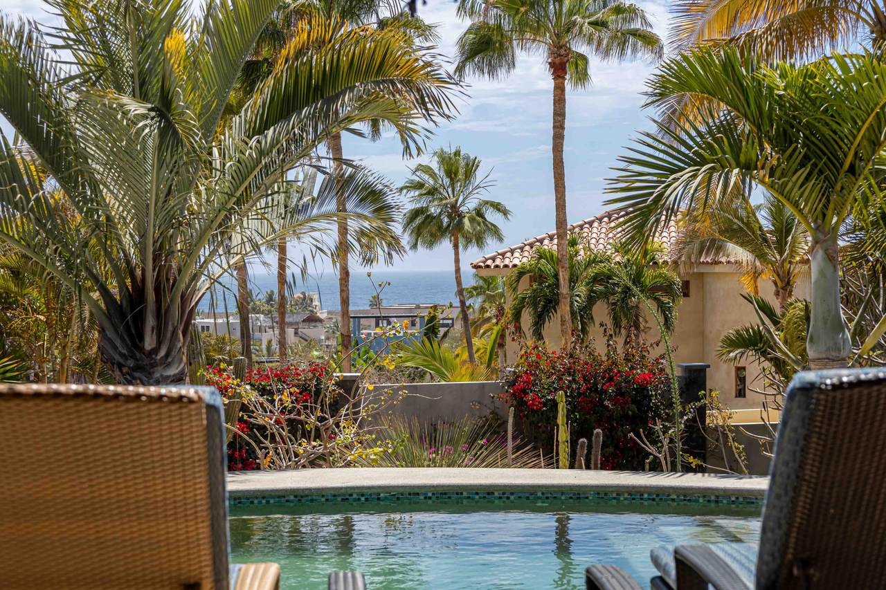227 Camino Del Cielo - Photo 1
