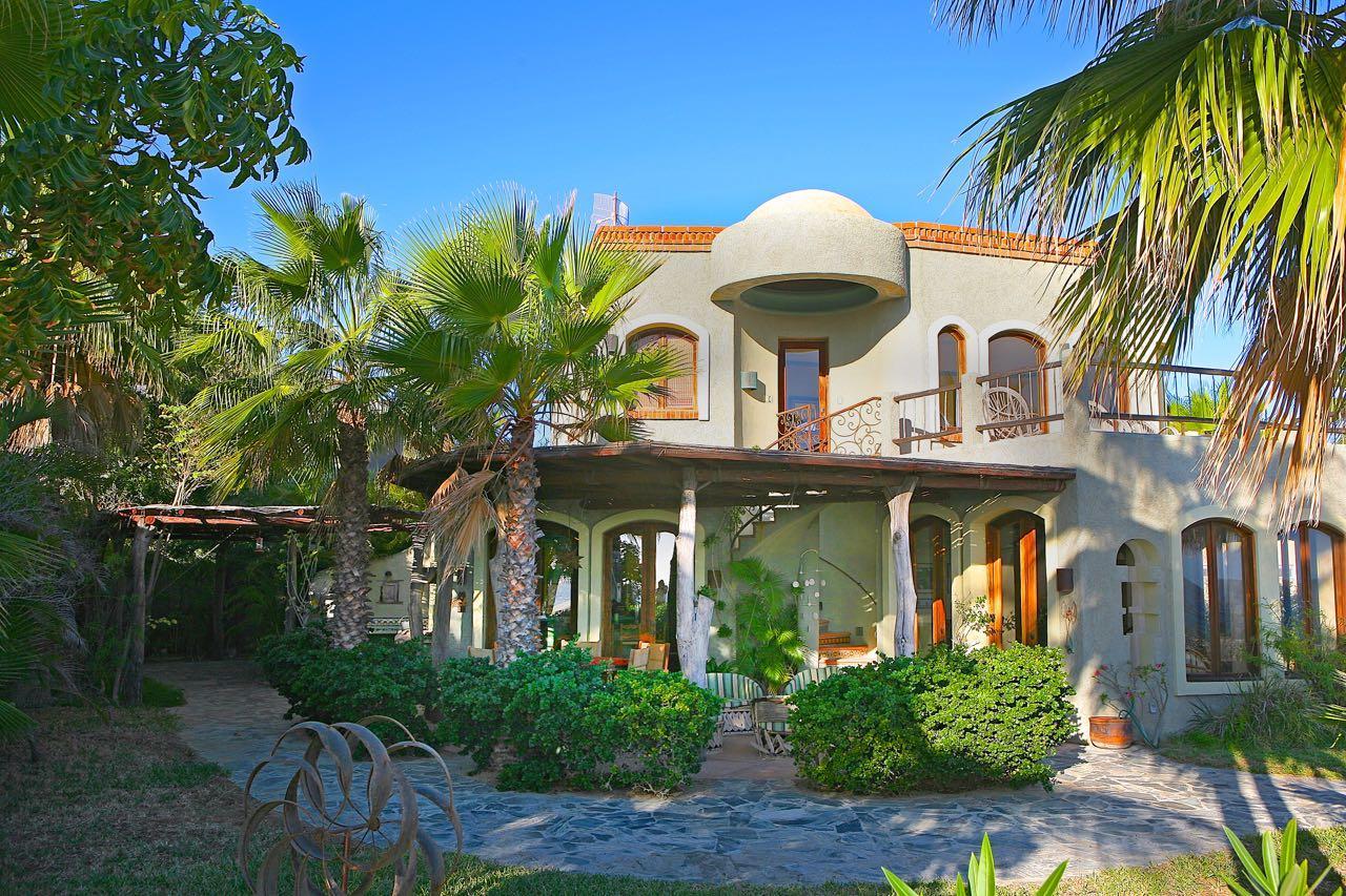 Casa Lowrey - Photo 1