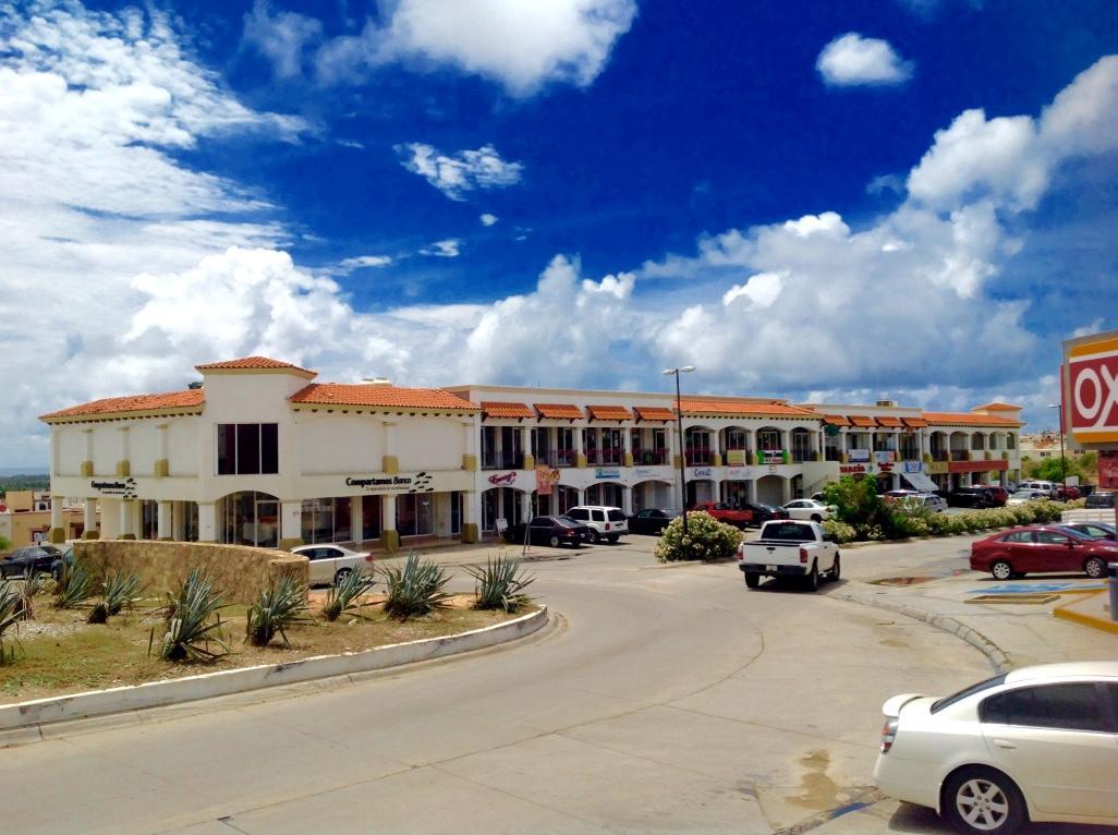 Plaza Comercial Monte Real - Photo 1