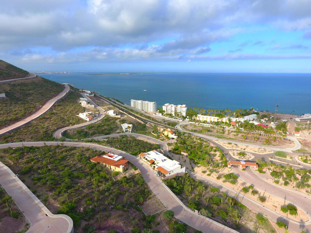 Avenida De Las Joyas Pedregal De La Paz - Photo 1