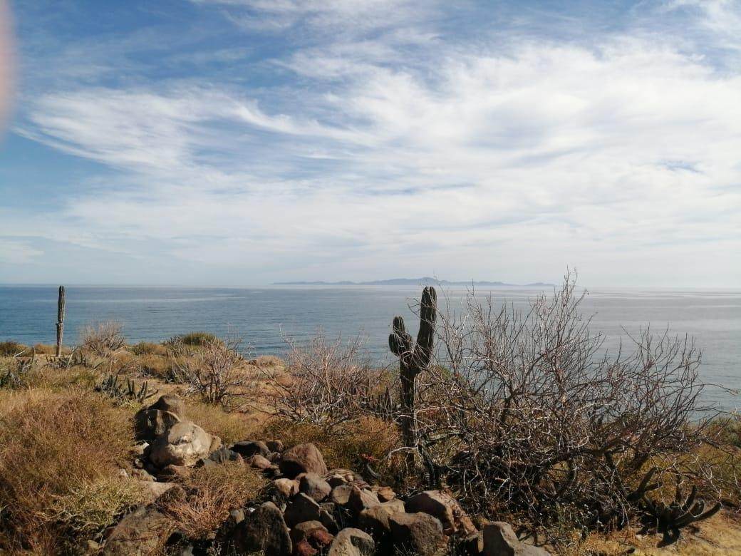 San Juan De La Costa - Photo 1