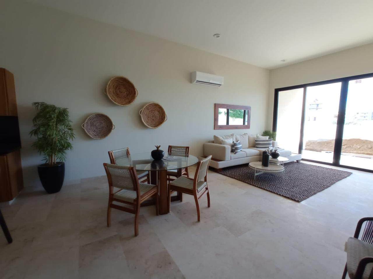 Veranda - Photo 1