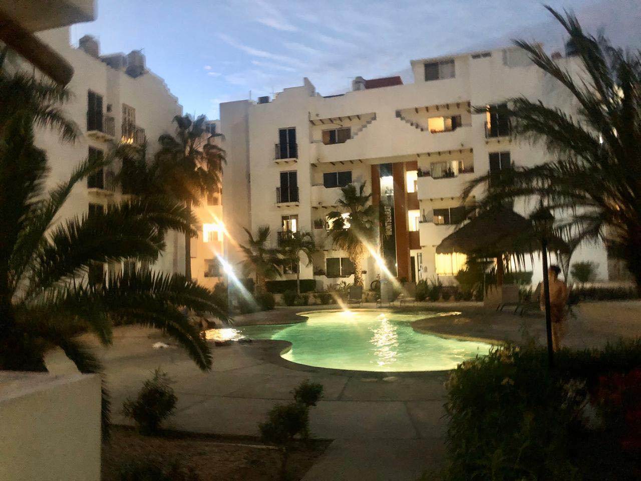 La Isla - Photo 1