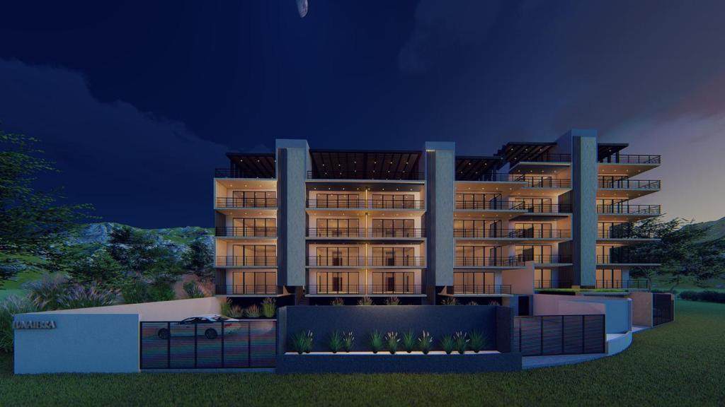 Lunaterra II - Photo 1