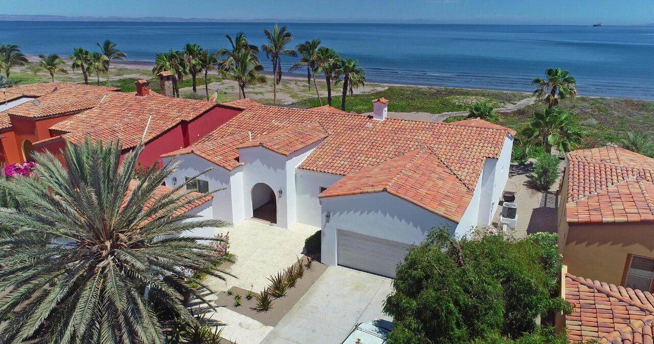 278 Beachfront, Av. Palmeras - Photo 1