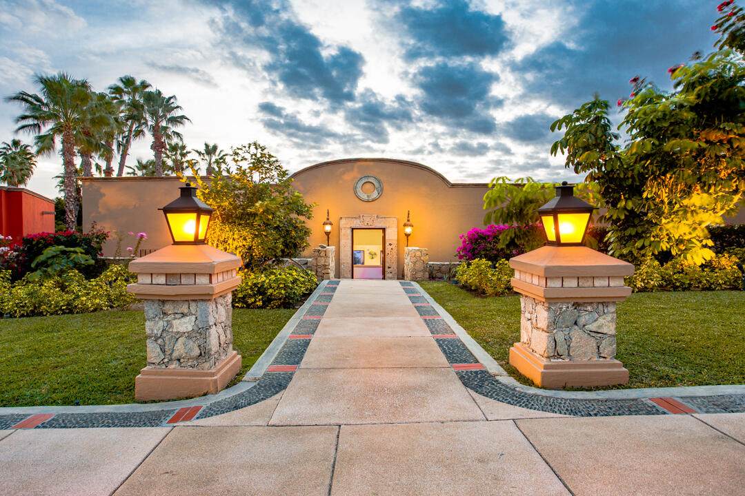 102 Casa Del Mar - Photo 1