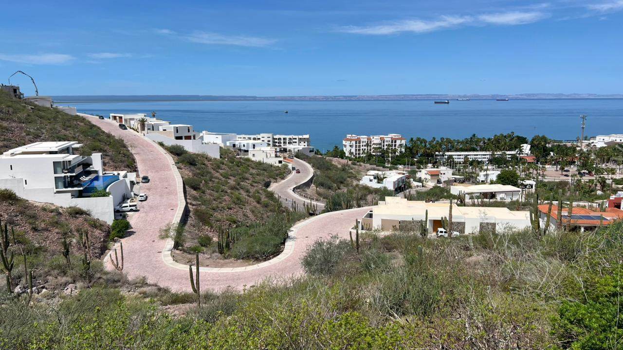  Pedregal De La Paz - Photo 1