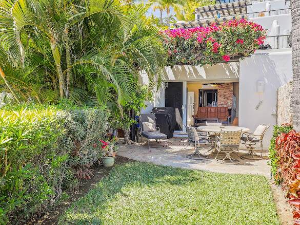  Los Frailes Garden Unit - Photo 1