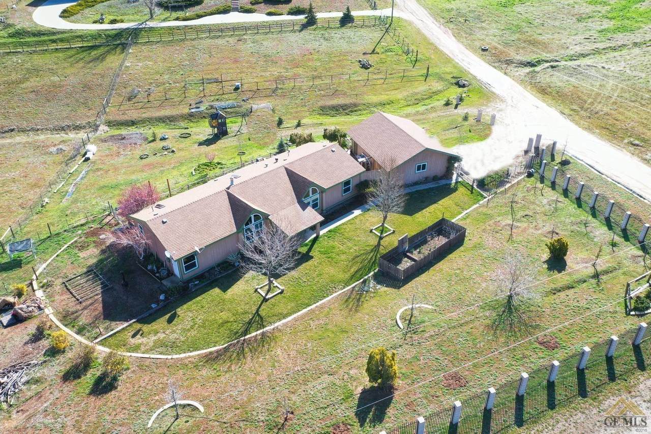 21140 Jeffery Road - Photo 1