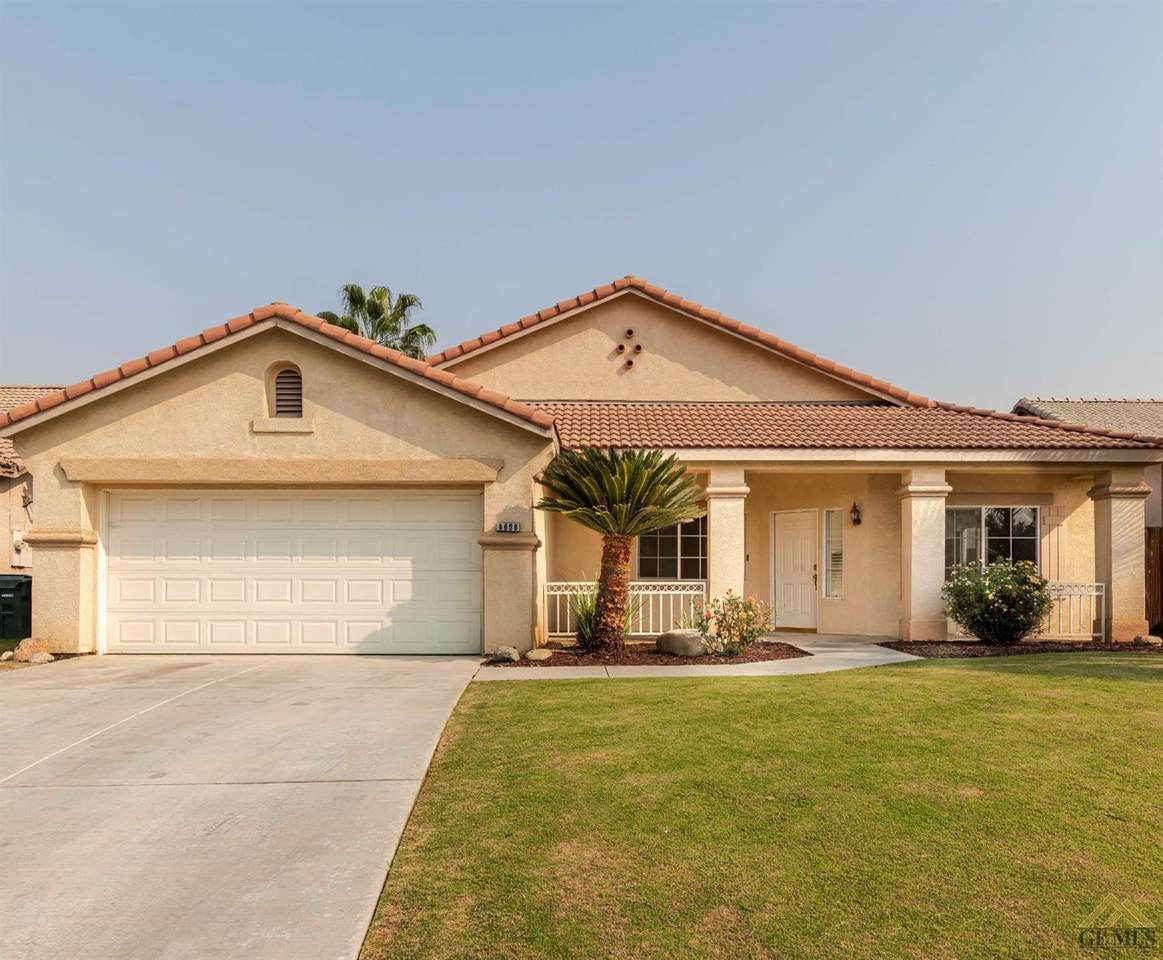 8608 Eagles Landing Drive - Photo 1
