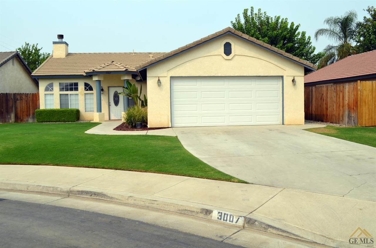 3007 Loon Court - Photo 1
