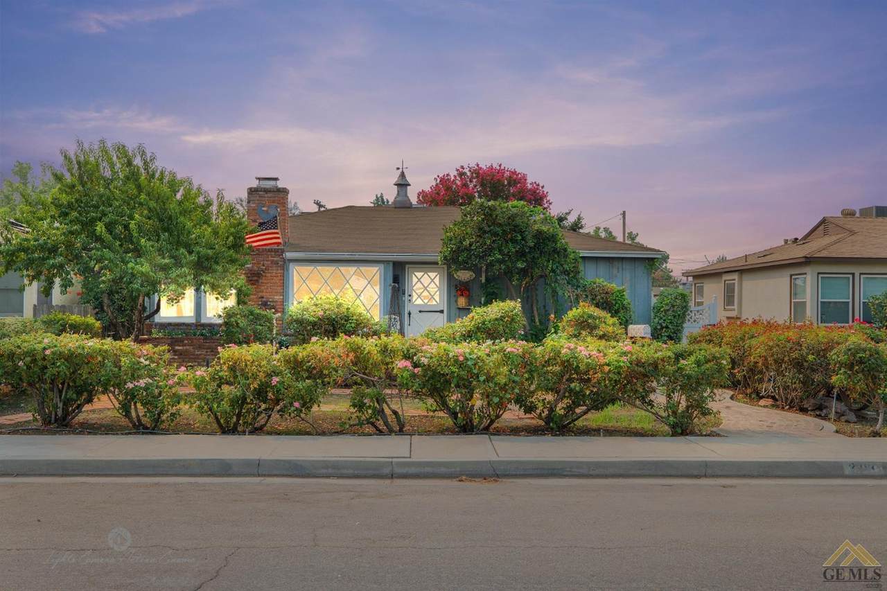 3103 Oak Place - Photo 1
