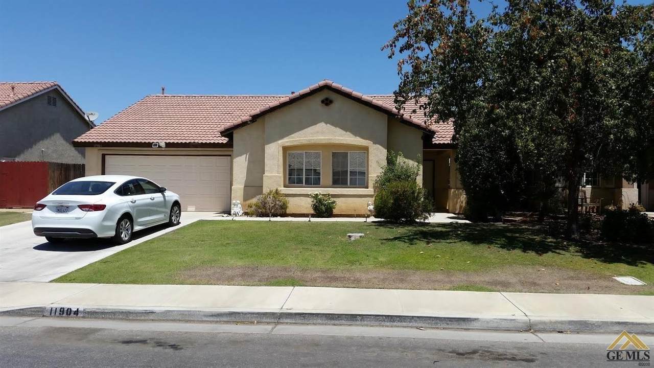 11904 Montague Avenue - Photo 1