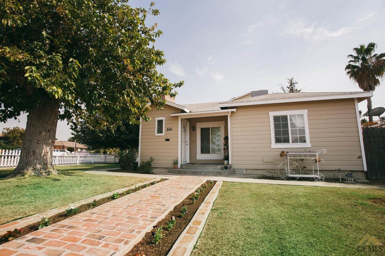 601 Francis Street - Photo 1