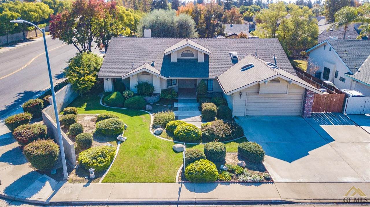 9401 Wandering Oak Drive - Photo 1