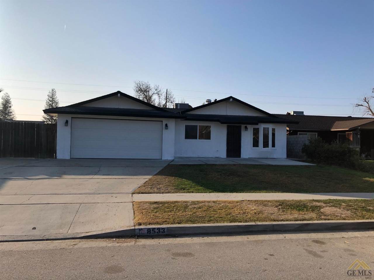 8533 Mckinnon Avenue - Photo 1