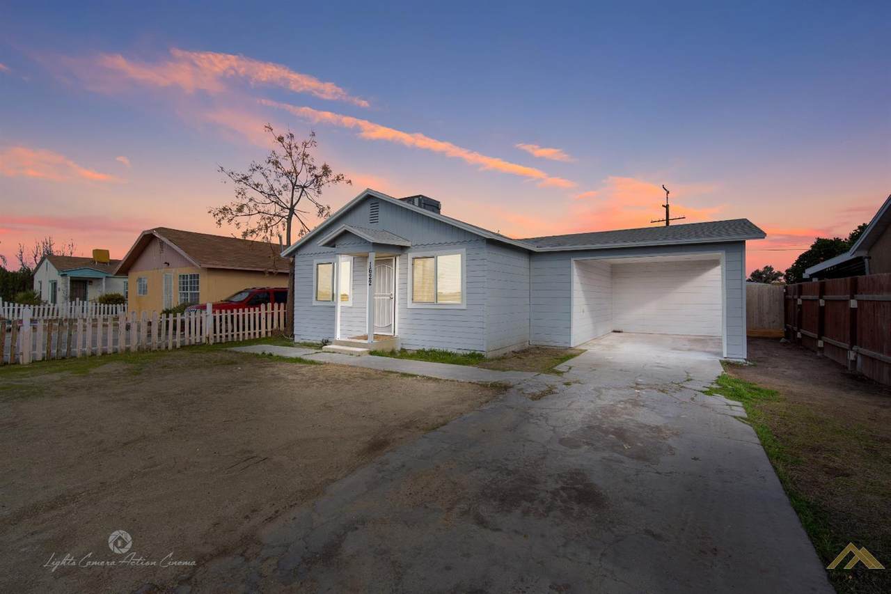1622 Belmont - Photo 1