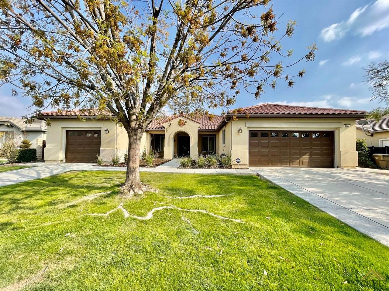 5003 Via Sienna Drive - Photo 1