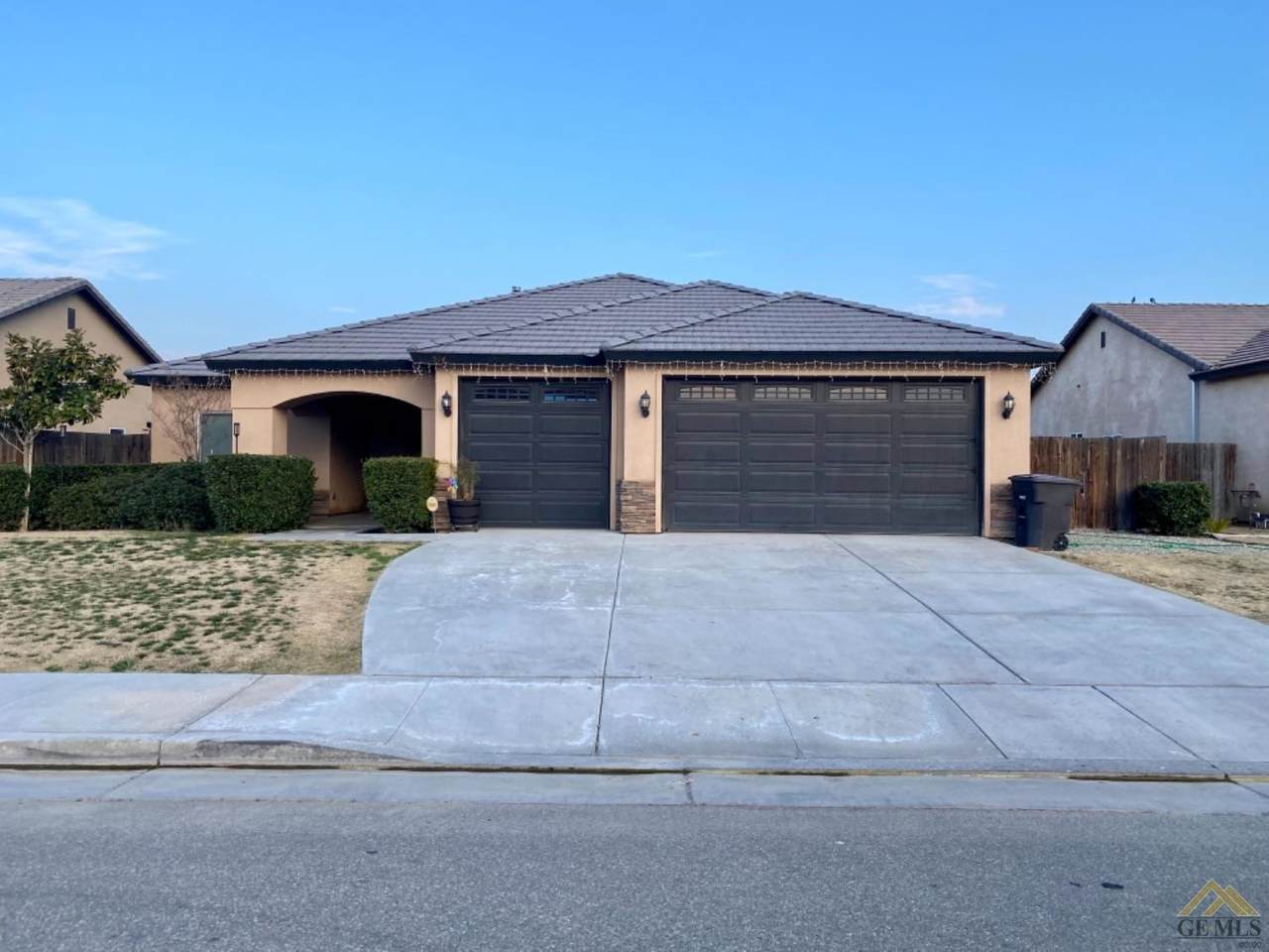 914 Jeffries Street - Photo 1