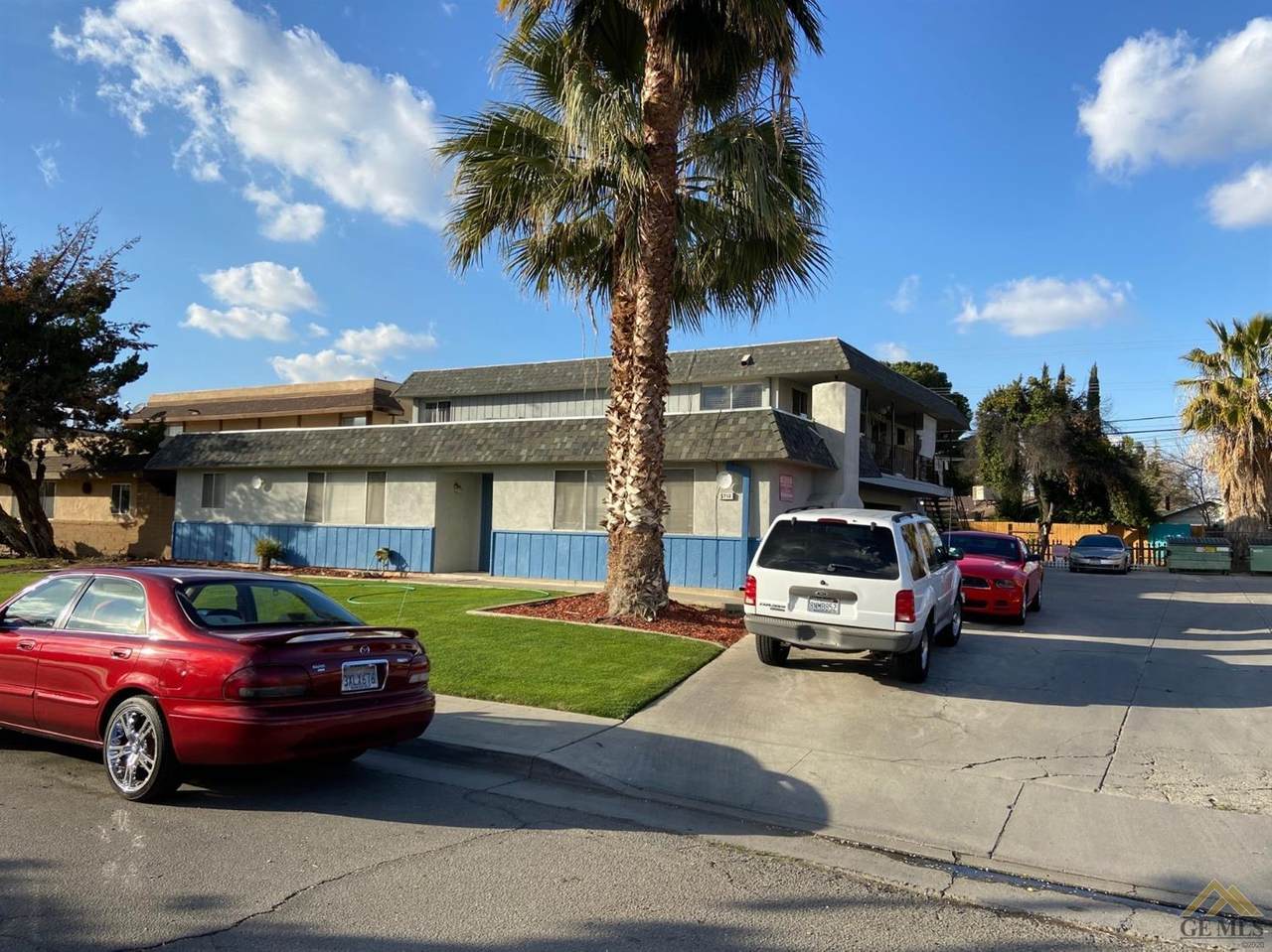 5712 Stockdale Highway - Photo 1