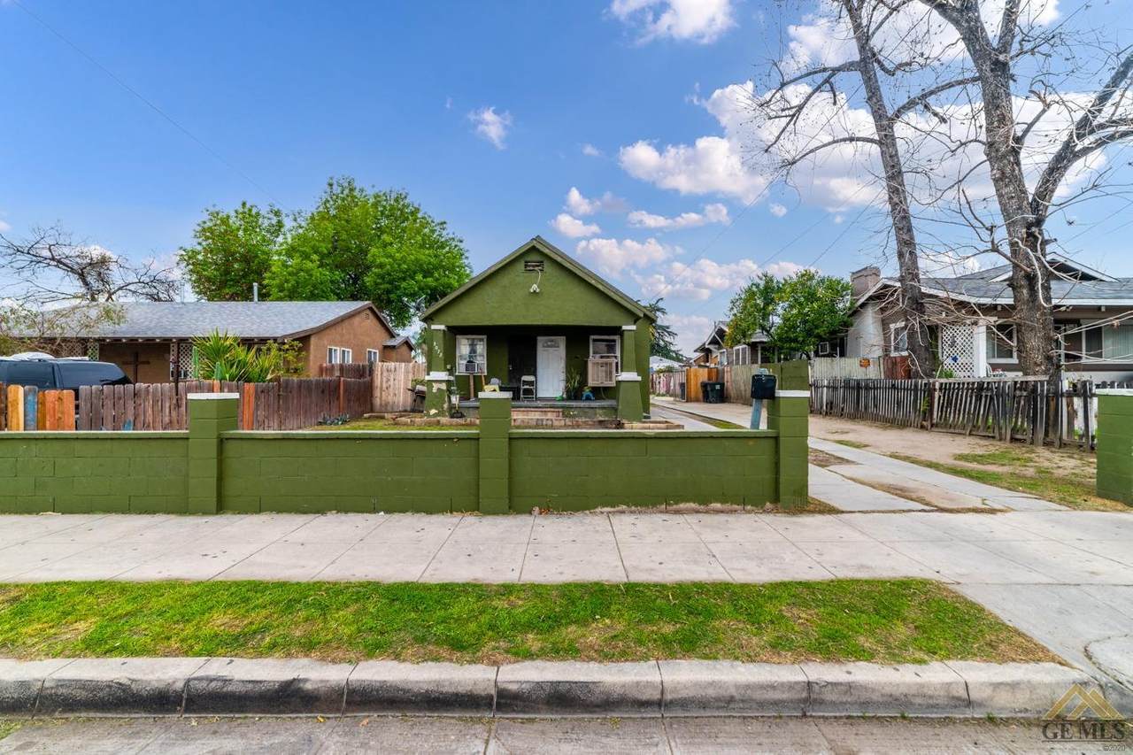 1072 Acacia Avenue - Photo 1