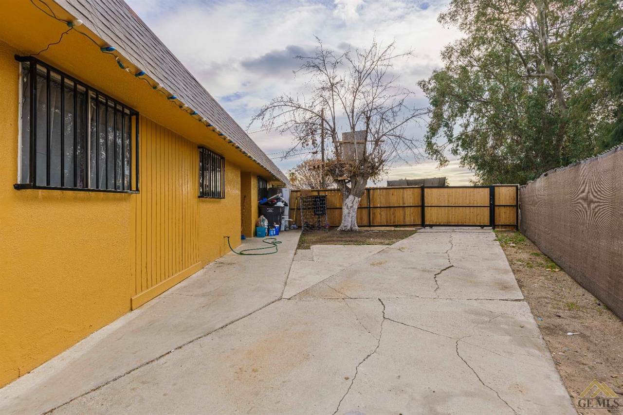1119 Bernard Street - Photo 1