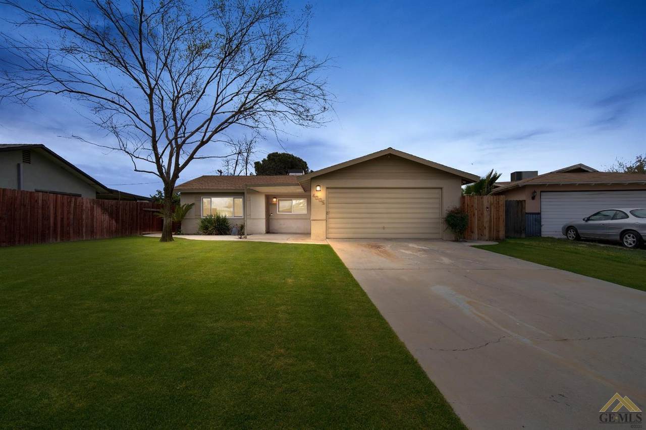 4005 Marilyn Place - Photo 1