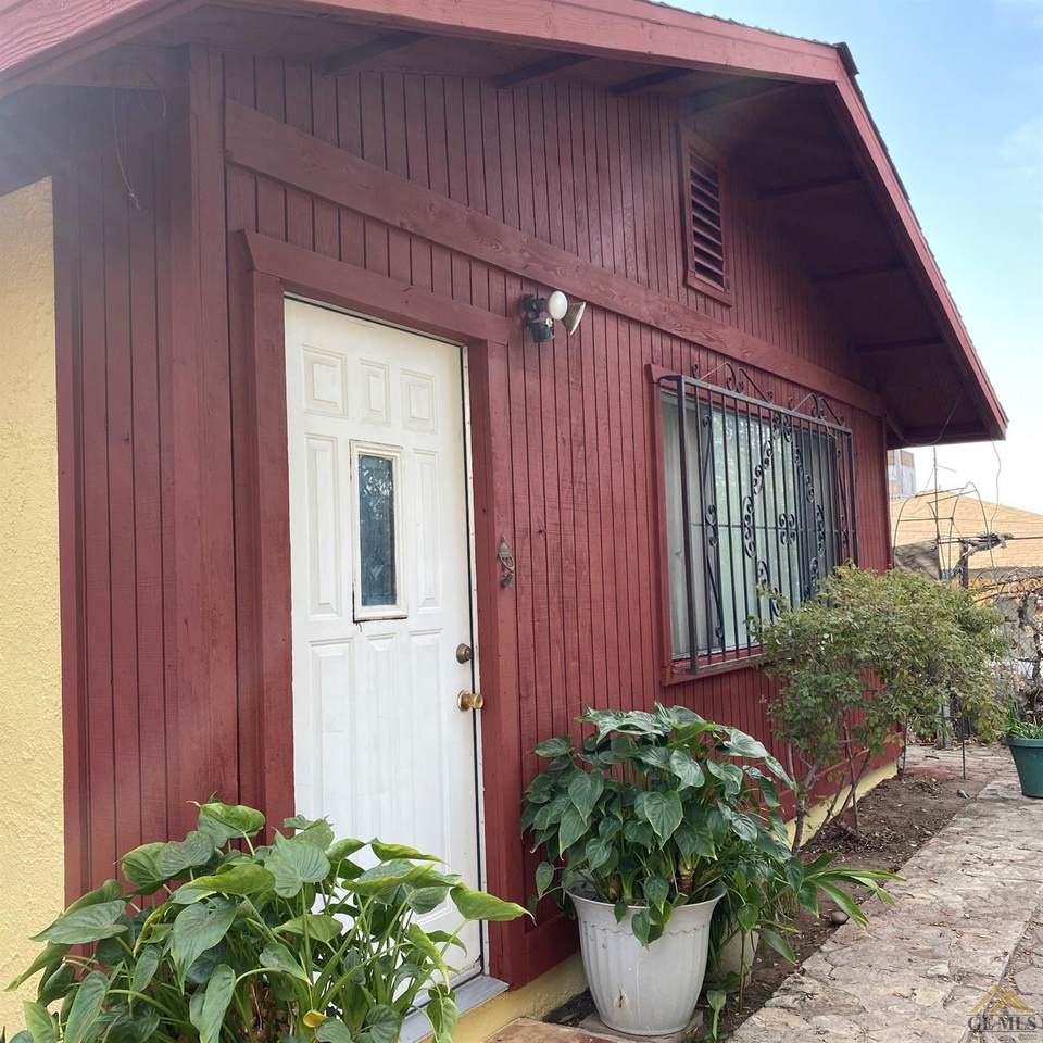 1313 Grace Street - Photo 1