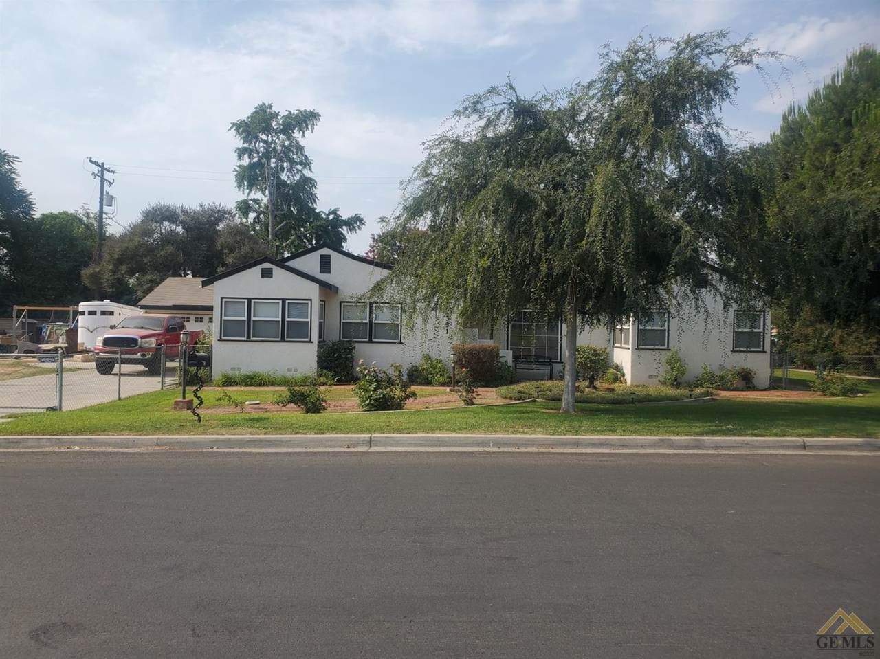 2331 Lester St - Photo 1