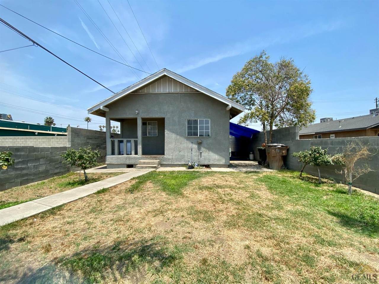 106 8th Street - Photo 1