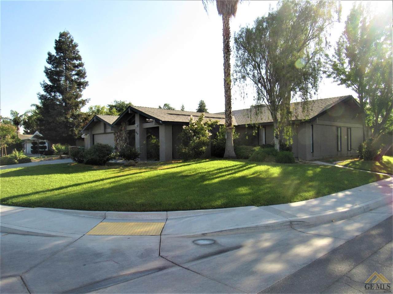 400 Carr Street - Photo 1