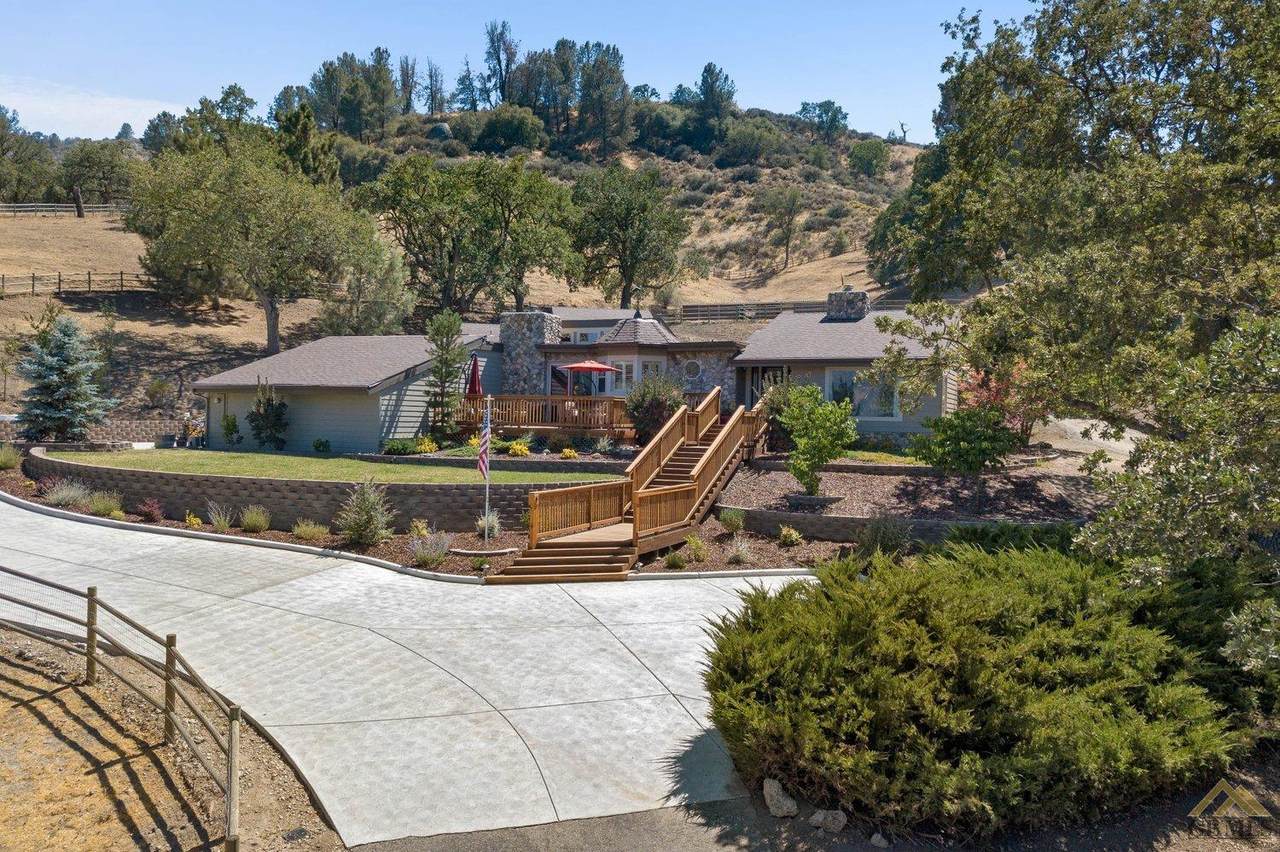 30200 Sunland Way - Photo 1