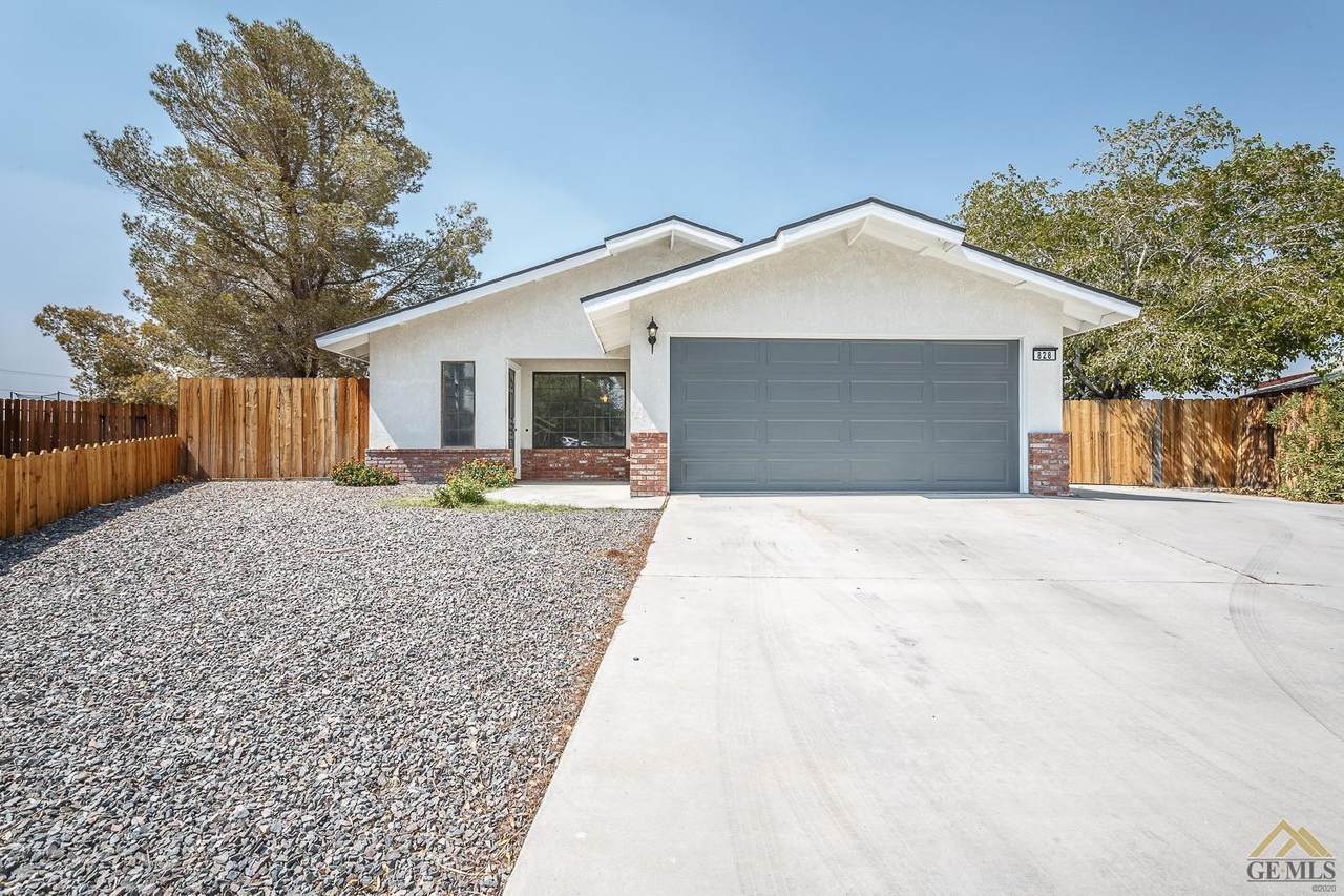 828 Charles Court - Photo 1