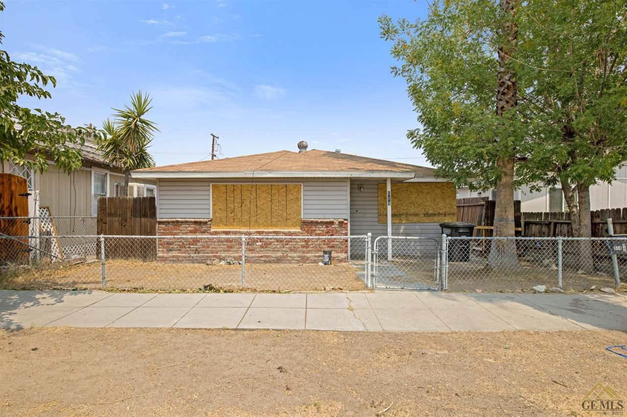 514 Lucard Street - Photo 1