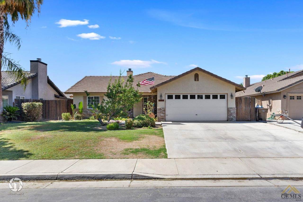 10913 Royal Ascot Avenue - Photo 1