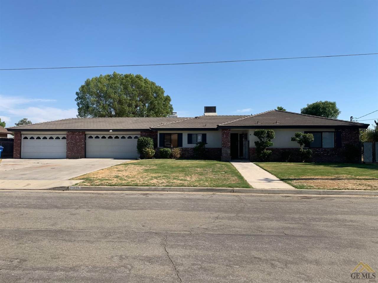 11909 Lone Oak Drive - Photo 1