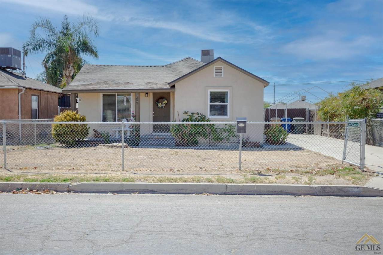 1209 Wilson Avenue - Photo 1