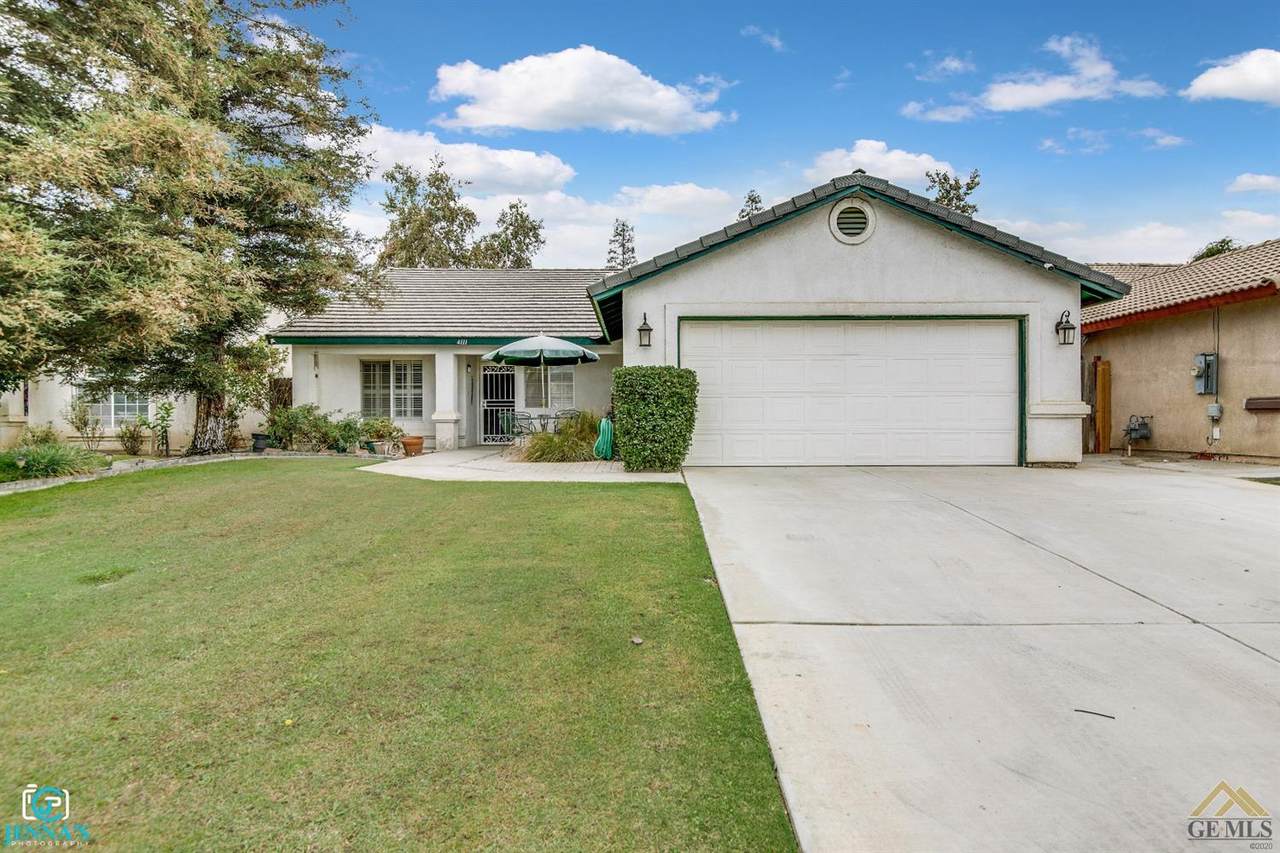 4111 Oldcastle Avenue - Photo 1