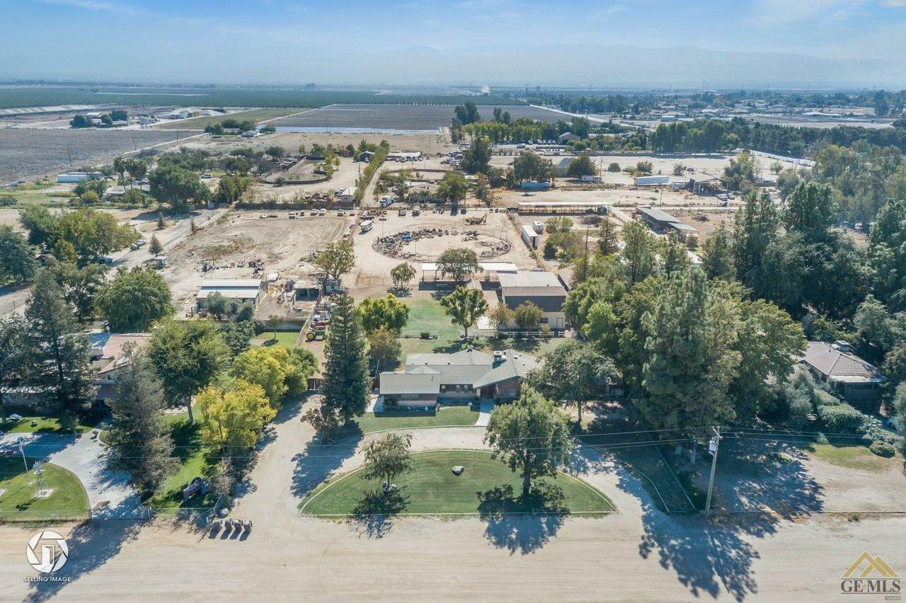 6249 Megaris Avenue - Photo 1