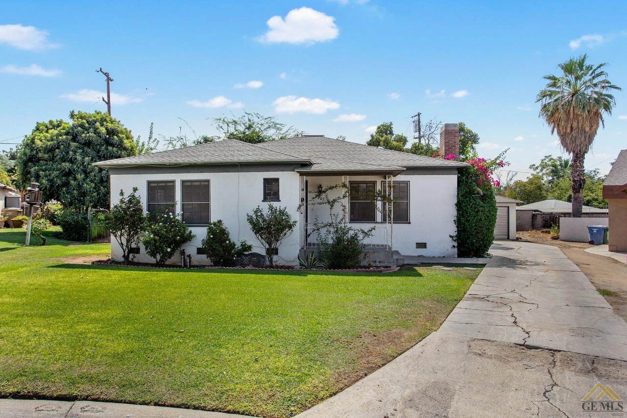 2405 La Siesta Drive - Photo 1