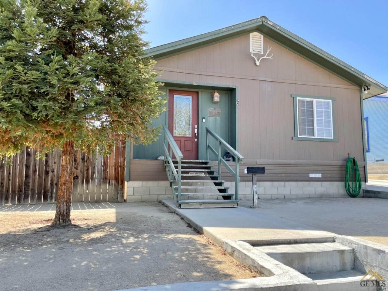 323 D Street - Photo 1