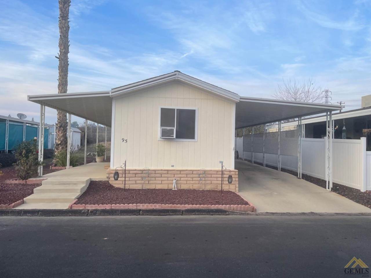 95 Eagle Lane - Photo 1