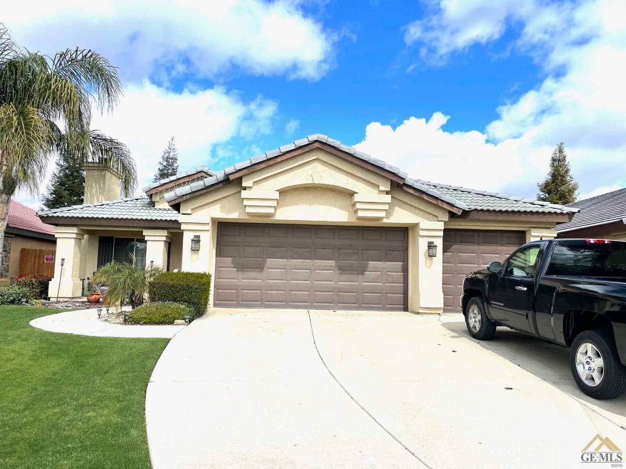 9800 Snowdon Avenue - Photo 1
