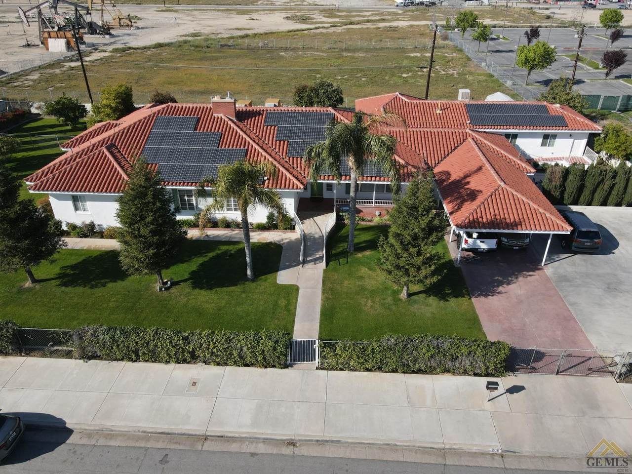 200 Trinity Avenue - Photo 1