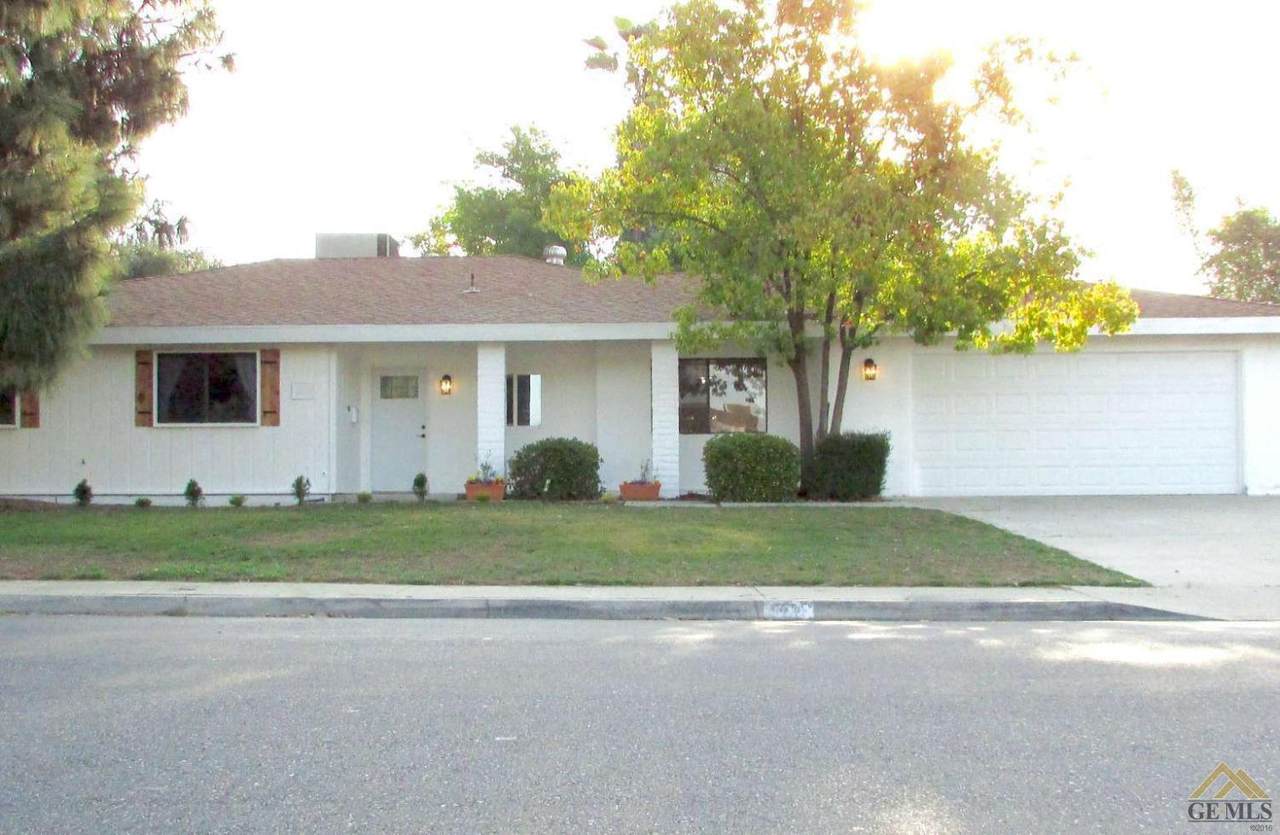 100 Cherry Hills Drive - Photo 1