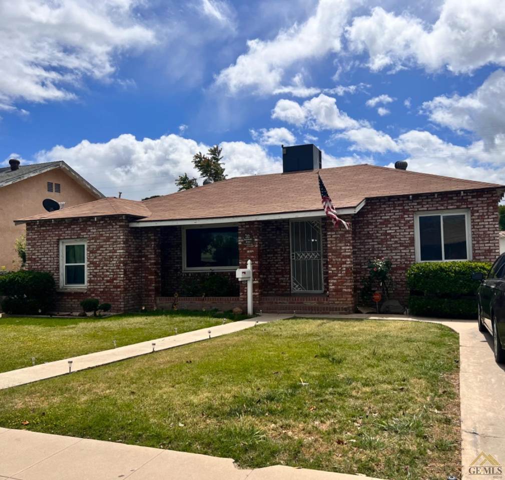 1725 Sycamore Drive - Photo 1