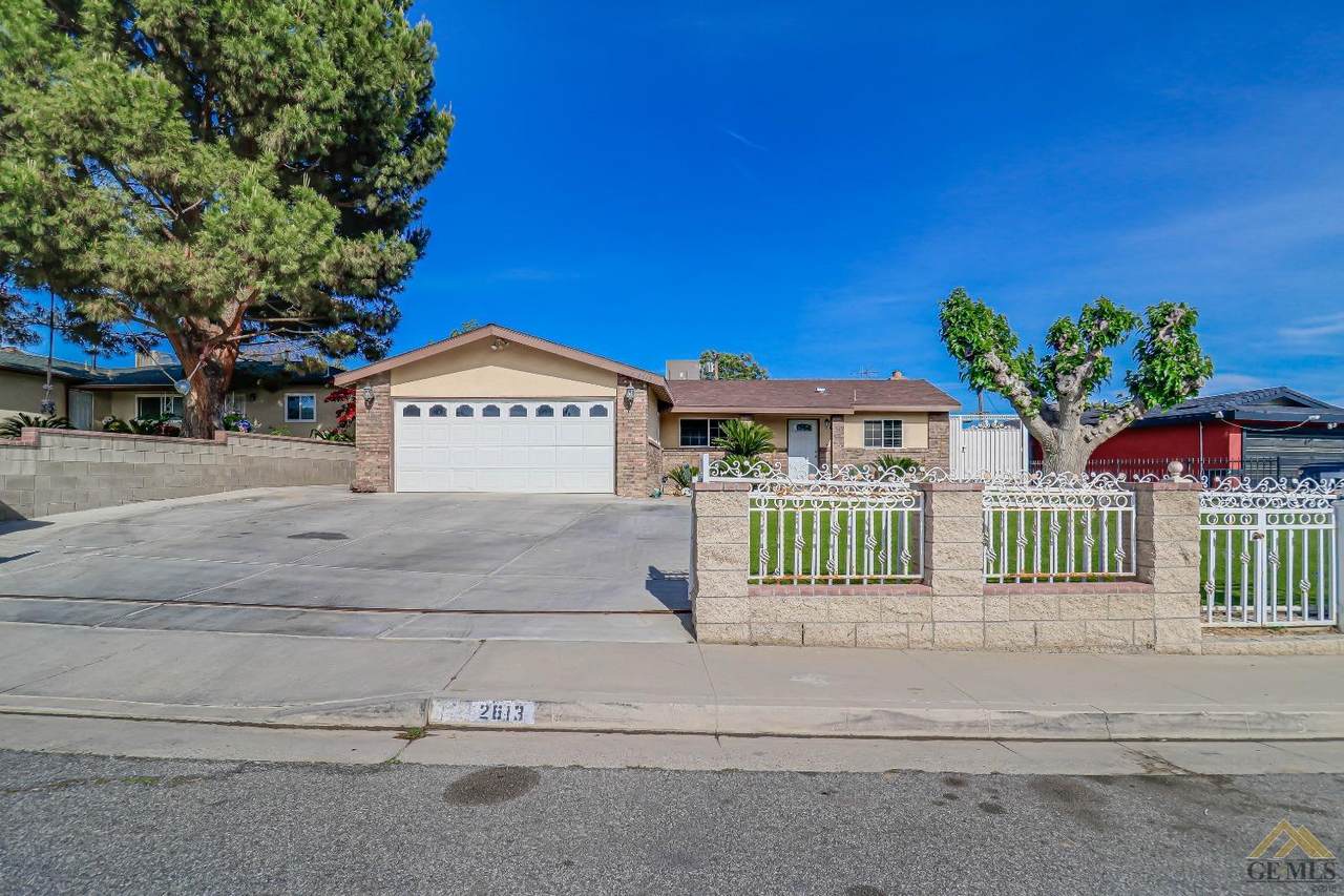 2613 Tangerine Street - Photo 1